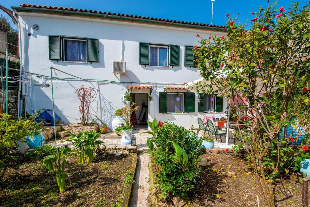 Garden Home Gaios Exterior foto